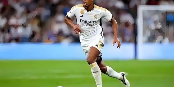 贝林厄姆一剑封喉，皇马1-0尤文，数据碾压却效率低下，阿隆索的球队暴露致命软肋
        
    贝林厄姆一剑封喉，皇马1-0尤文，数据碾压却效率低下，阿隆索的球队暴露致命软肋