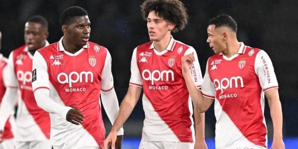 热刺近距离观察法甲三巨头的表现，其中后卫表现优于边锋