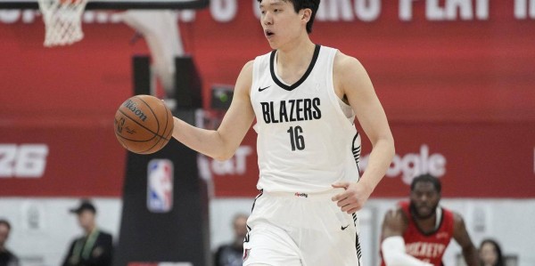 杨瀚森夏联场均10分5板2.3帽 屡次贡献惊艳妙传