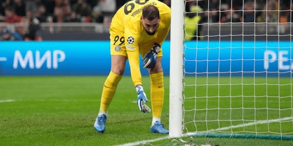 曼联放弃唐纳鲁马！大巴黎要价5000万，高薪买更衣室炸弹不合逻辑